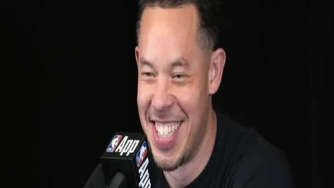 谢尔基夜场球场独放异彩，疑似继任马赫雷斯，有望成曼城未来核心